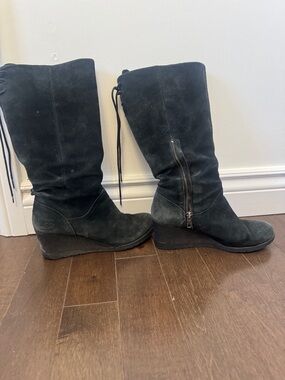 UGG Women's Black Suede Mid-Calf Wedge Zip Lace-Back Boots